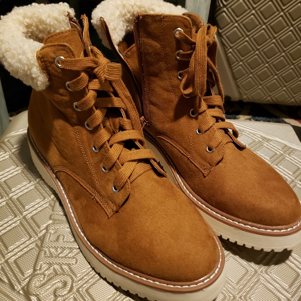 Madden girl work boots.